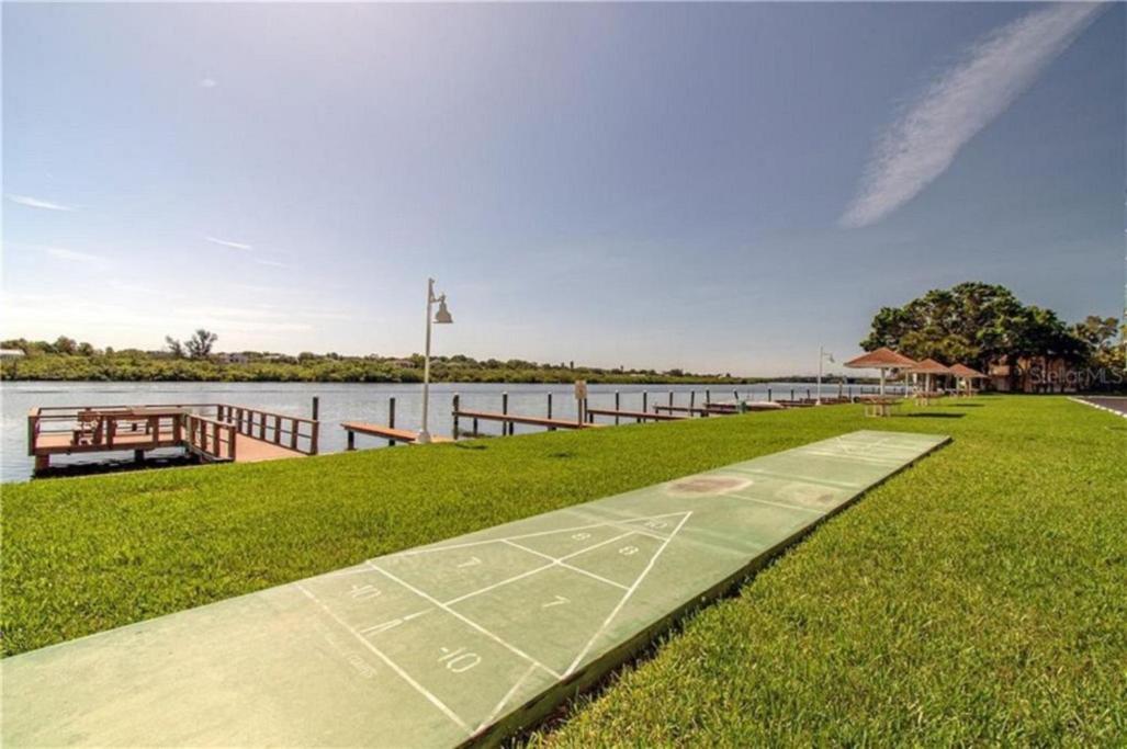 Bayshore Yatch Tennis Condo 2Br 3 Beds, Walking Distance To Beautiful Quite Beach Clearwater Beach Kültér fotó