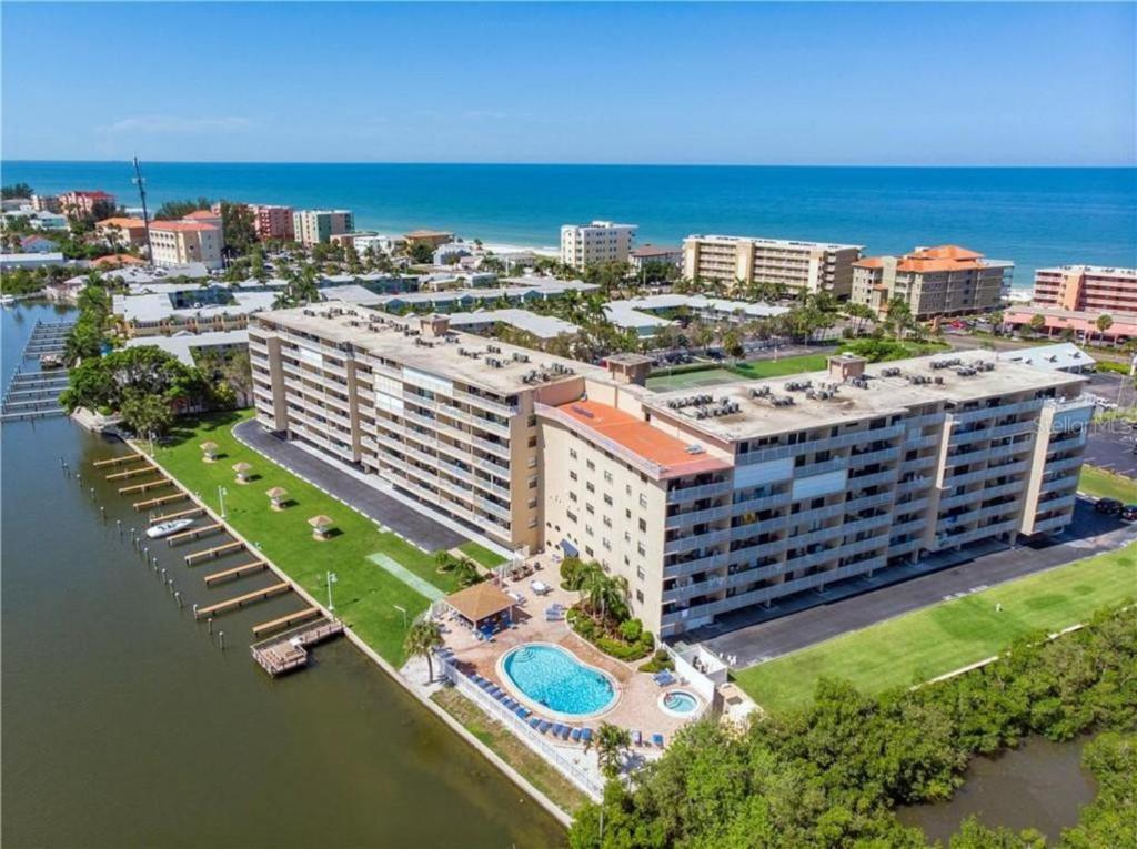 Bayshore Yatch Tennis Condo 2Br 3 Beds, Walking Distance To Beautiful Quite Beach Clearwater Beach Kültér fotó